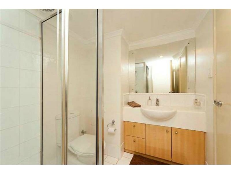4/14 Waterloo Crescent, East Perth WA 6004