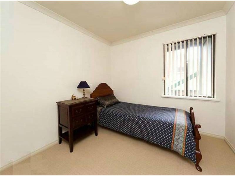 4/14 Waterloo Crescent, East Perth WA 6004