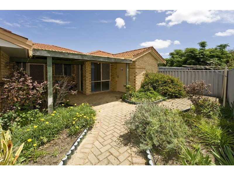 9/5 Edwards Crescent, Redcliffe WA 6104