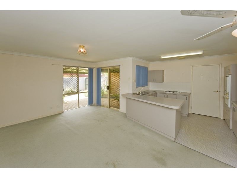 9/5 Edwards Crescent, Redcliffe WA 6104