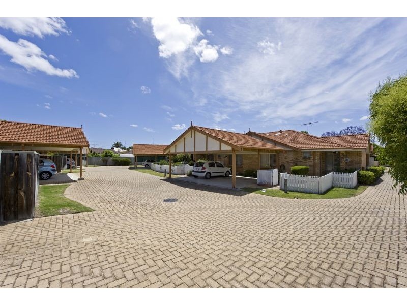 9/5 Edwards Crescent, Redcliffe WA 6104