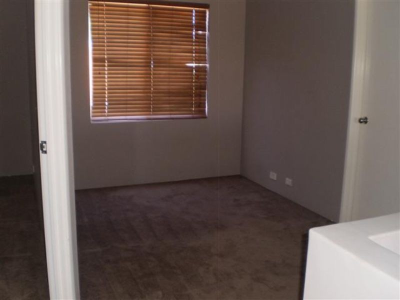 94 Renou Street, East Cannington WA 6107