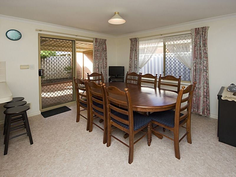 1/104 Raleigh St, Carlisle WA 6101