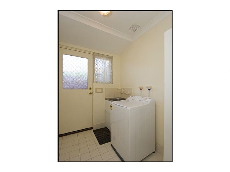 1/104 Raleigh St, Carlisle WA 6101