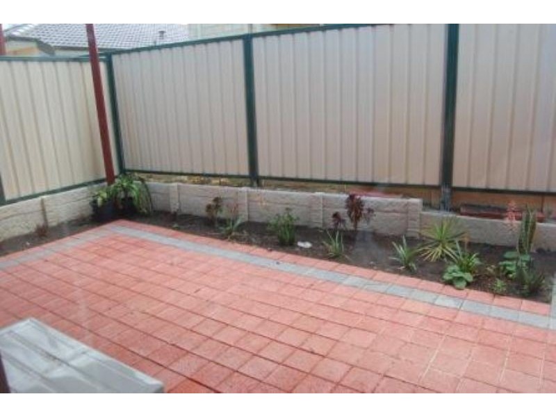 63A Walpole Street, St James WA 6102