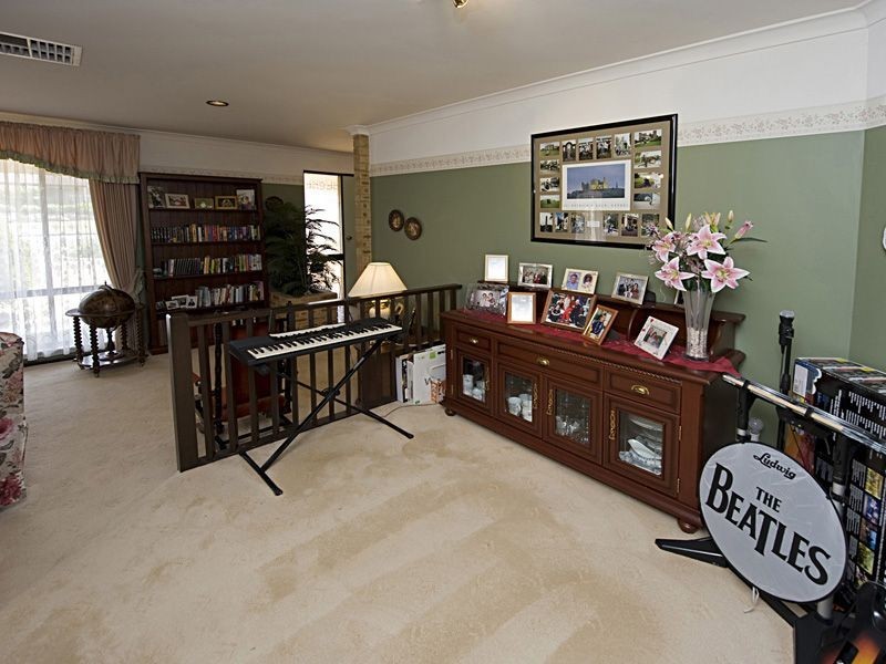 43 Laughton Way, Leeming WA 6149