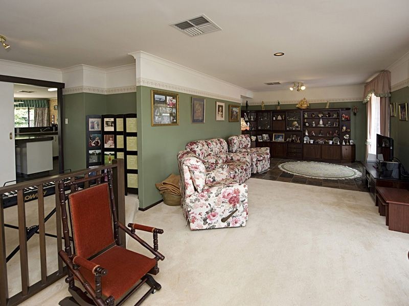 43 Laughton Way, Leeming WA 6149