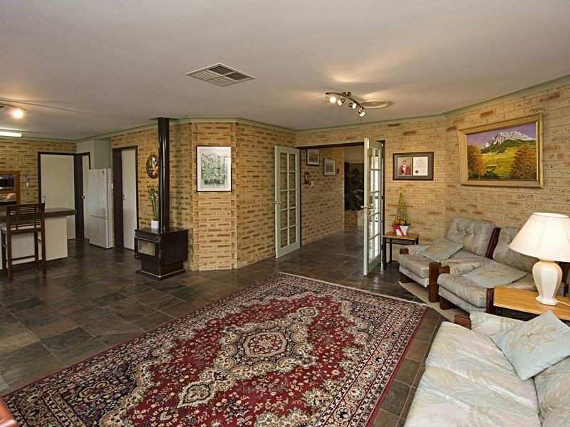 43 Laughton Way, Leeming WA 6149