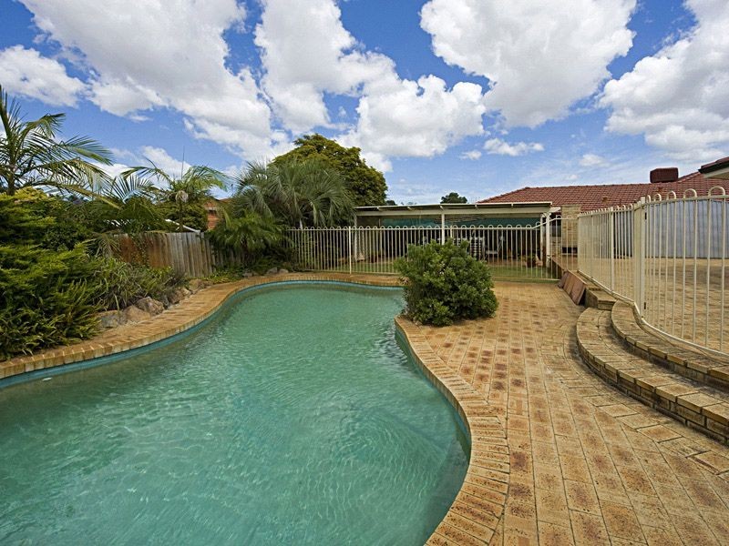 43 Laughton Way, Leeming WA 6149