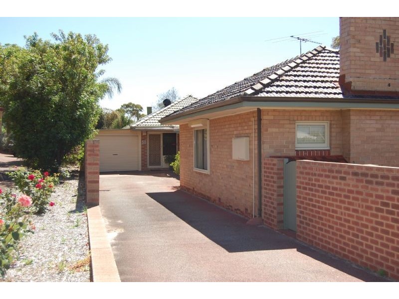 2/32  Emily Street, St James WA 6102