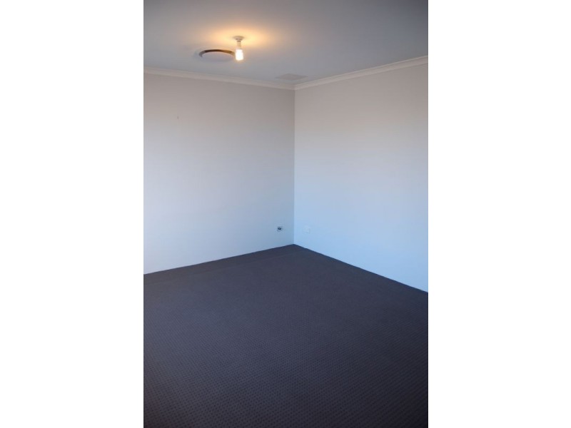 1/8 Acton Avenue, Bentley WA 6102