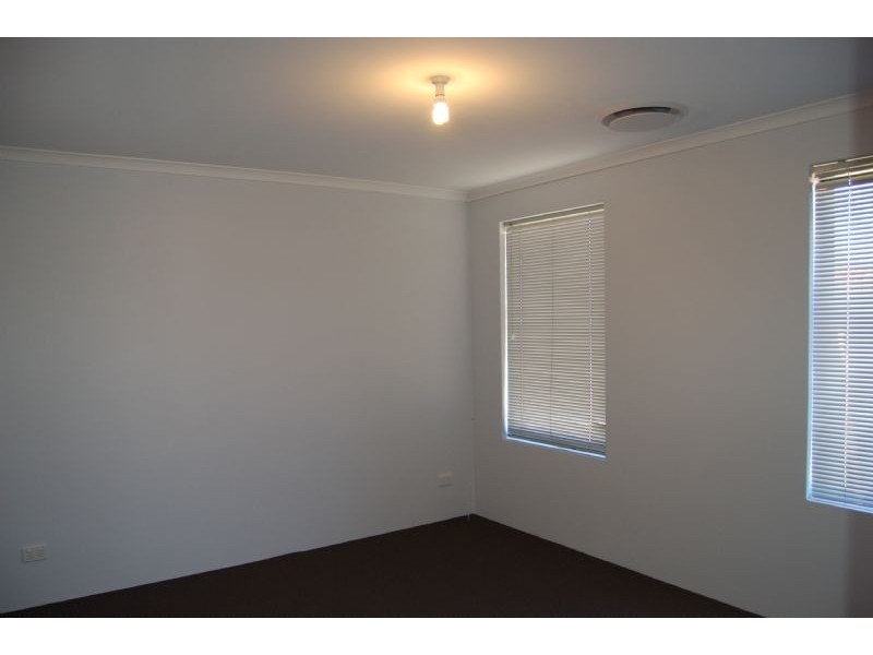 1/8 Acton Avenue, Bentley WA 6102