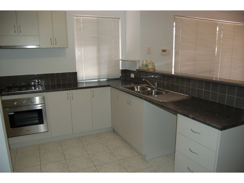 1/8 Acton Avenue, Bentley WA 6102