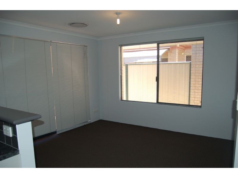 1/8 Acton Avenue, Bentley WA 6102