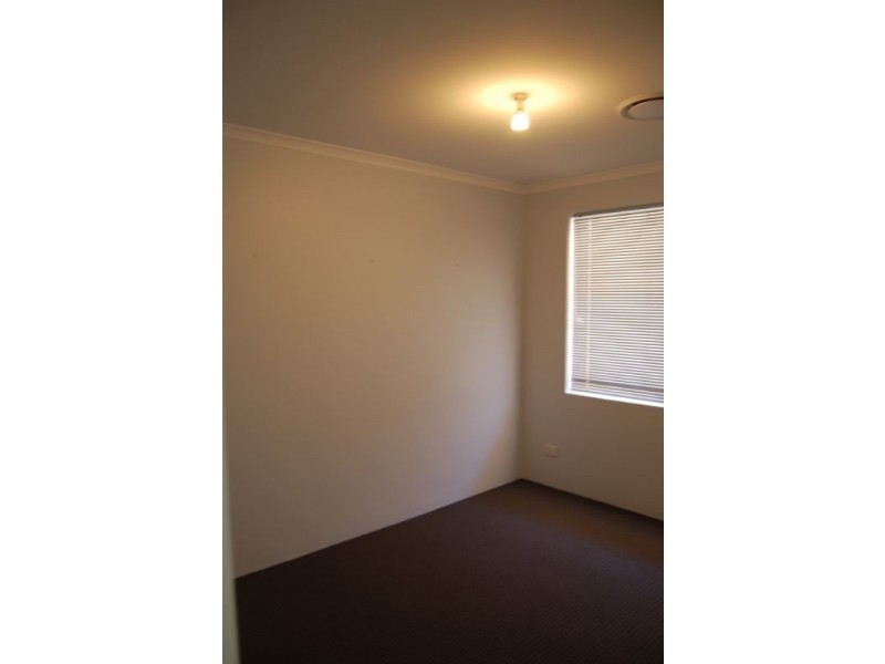 1/8 Acton Avenue, Bentley WA 6102