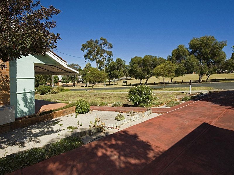 4 Huntingdon Street, East Victoria Park WA 6101