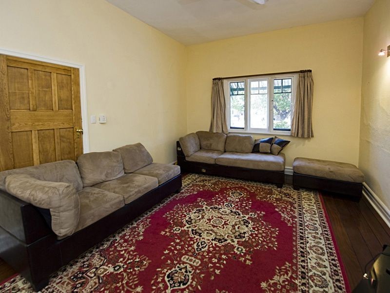 37A Tuam Street, Victoria Park WA 6100