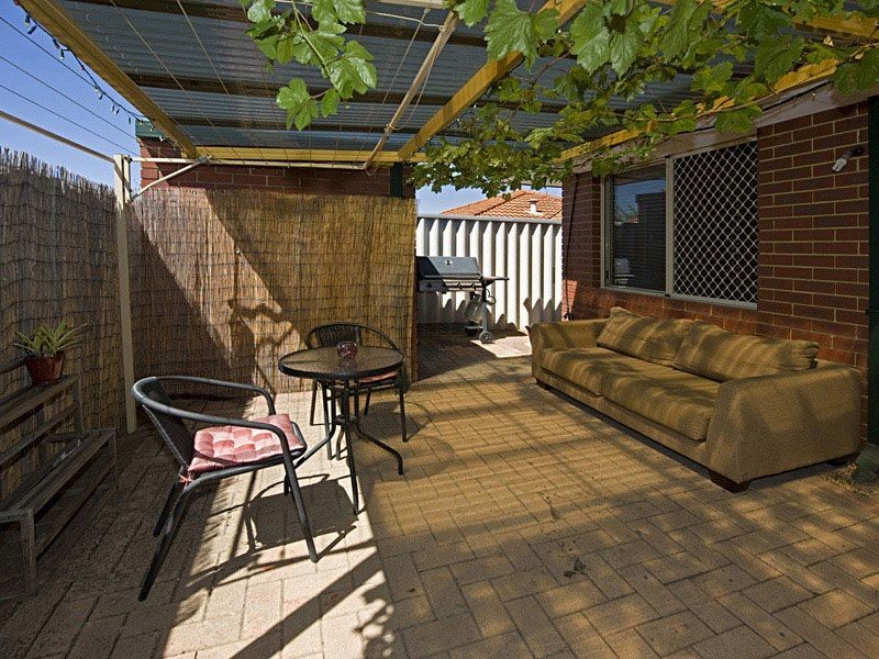 1/104 Hubert St, East Victoria Park WA 6101