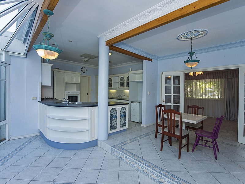 38 Palmerston Street, St James WA 6102