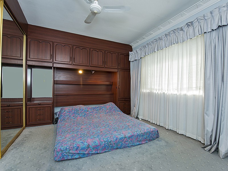 38 Palmerston Street, St James WA 6102