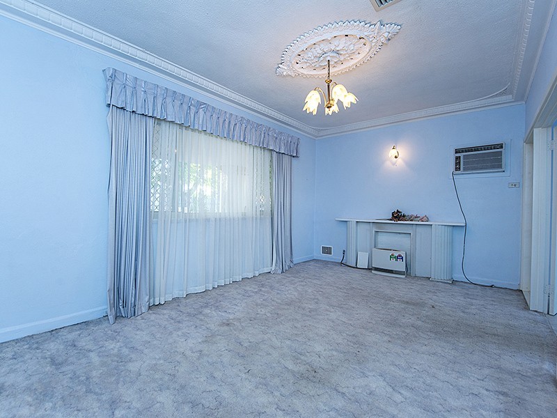 38 Palmerston Street, St James WA 6102