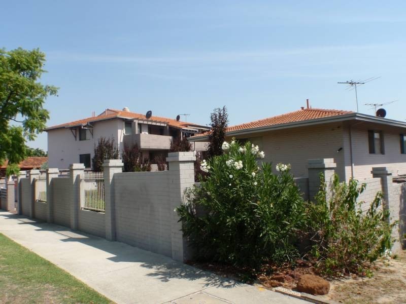 4/111 Hubert Street, East Victoria Park WA 6101