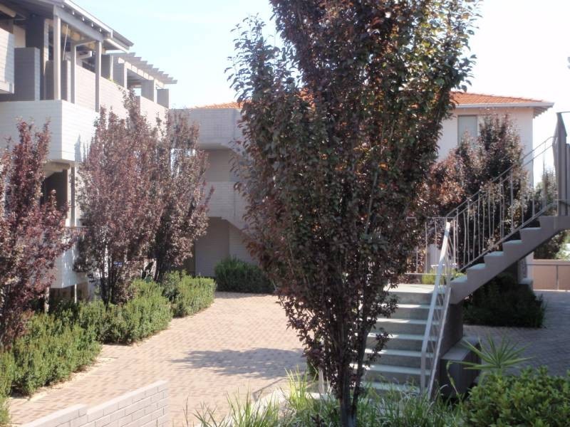 4/111 Hubert Street, East Victoria Park WA 6101