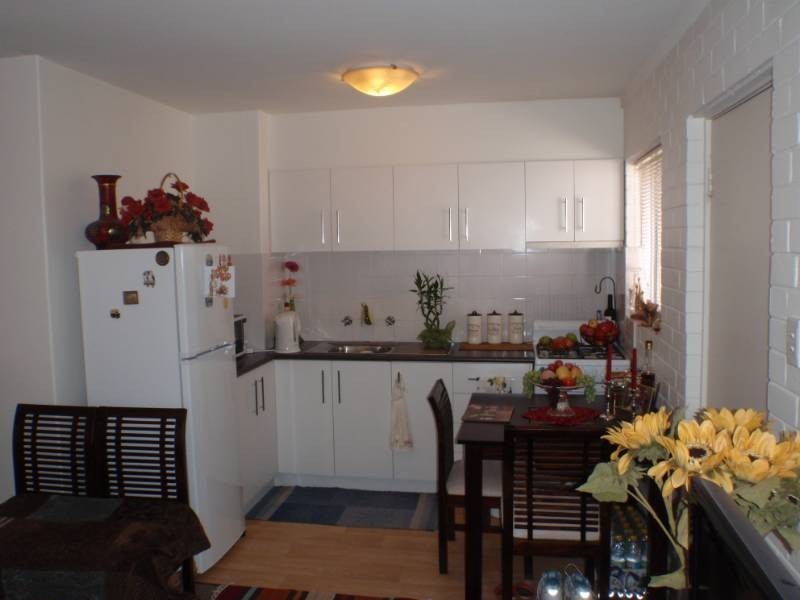 4/111 Hubert Street, East Victoria Park WA 6101