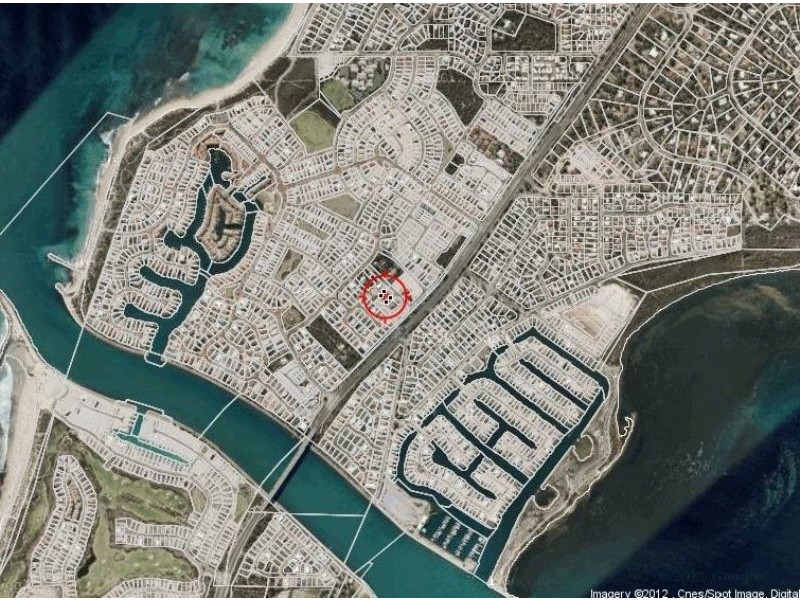 8 Royal Crescent, Wannanup WA 6210