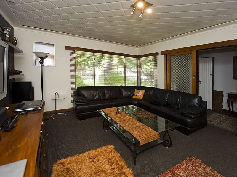 260 Knutsford Avenue, Kewdale WA 6105