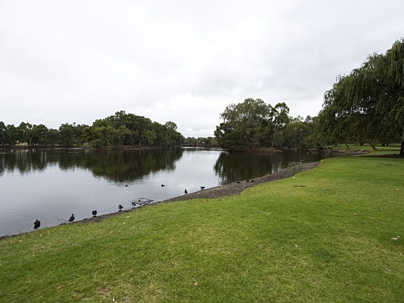 260 Knutsford Avenue, Kewdale WA 6105