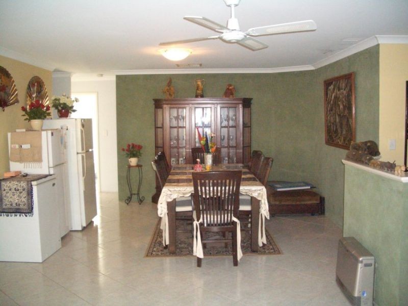 2 Coulthard Crescent, Canning Vale WA 6155