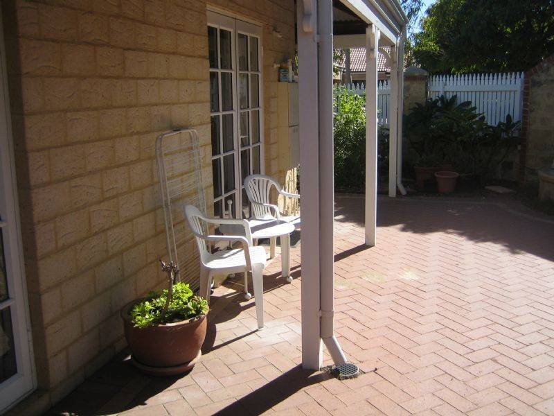 1 Mofflyn Circle, East Victoria Park WA 6101