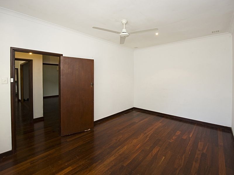 4 Bone Street, St James WA 6102