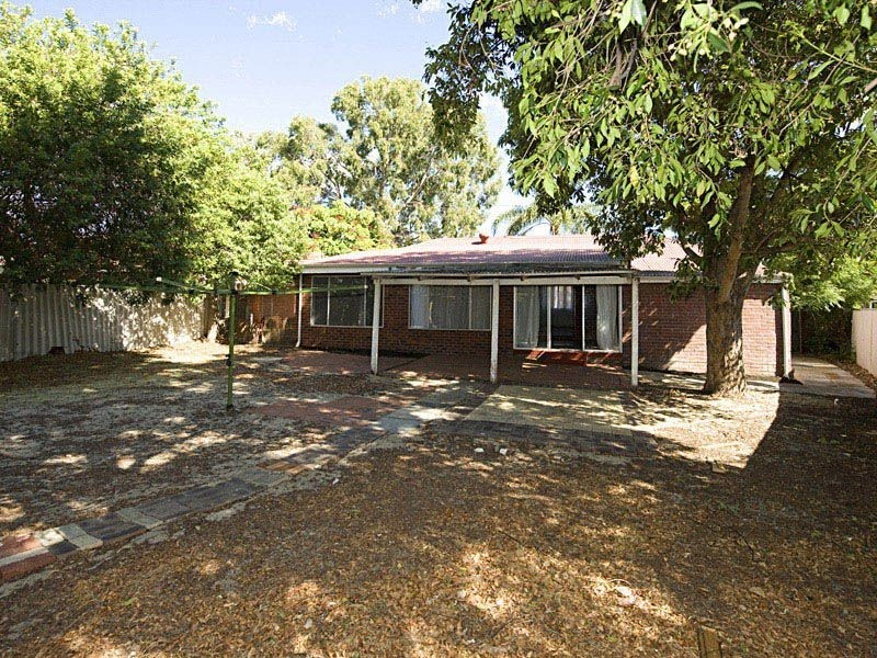 4 Bone Street, St James WA 6102