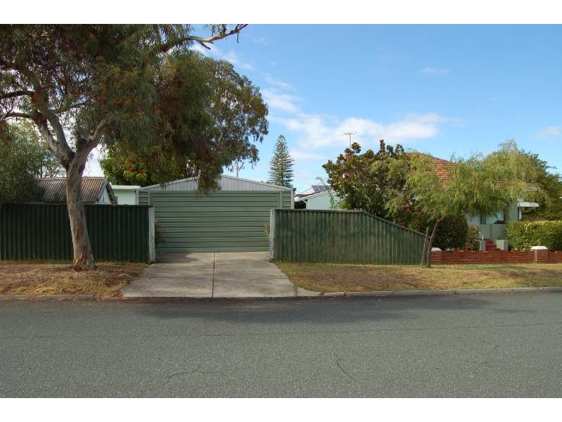 130 Carnarvon Street, East Victoria Park WA 6101