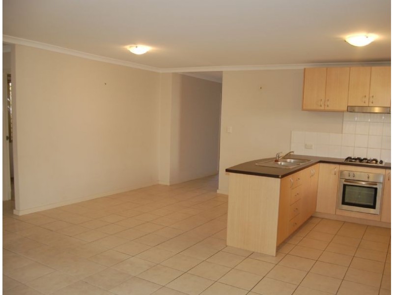 10/45  Norman Street, St James WA 6102