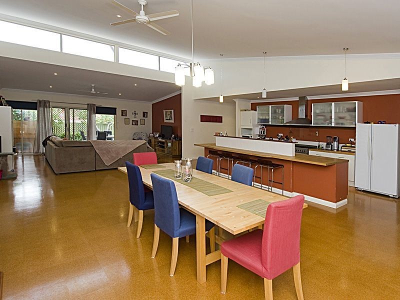 37 Emily Street, St James WA 6102