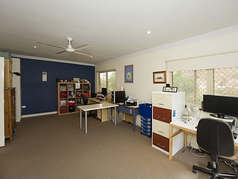 37 Emily Street, St James WA 6102