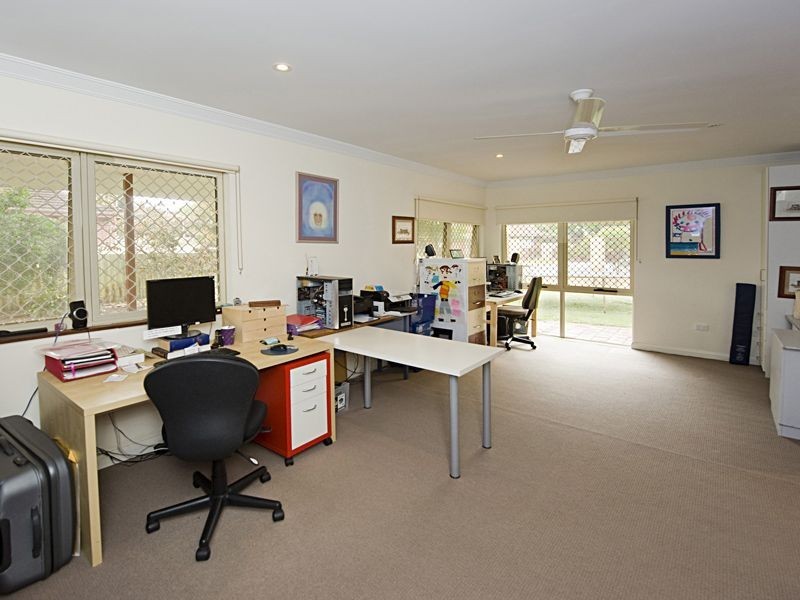 37 Emily Street, St James WA 6102