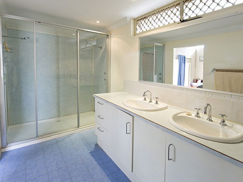 37 Emily Street, St James WA 6102