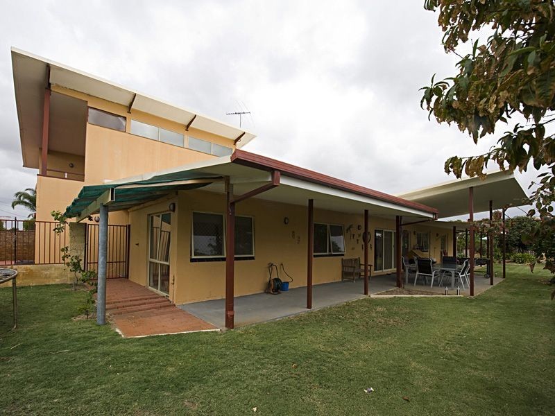 37 Emily Street, St James WA 6102