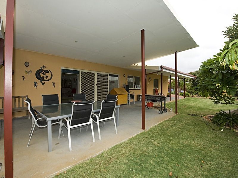 37 Emily Street, St James WA 6102