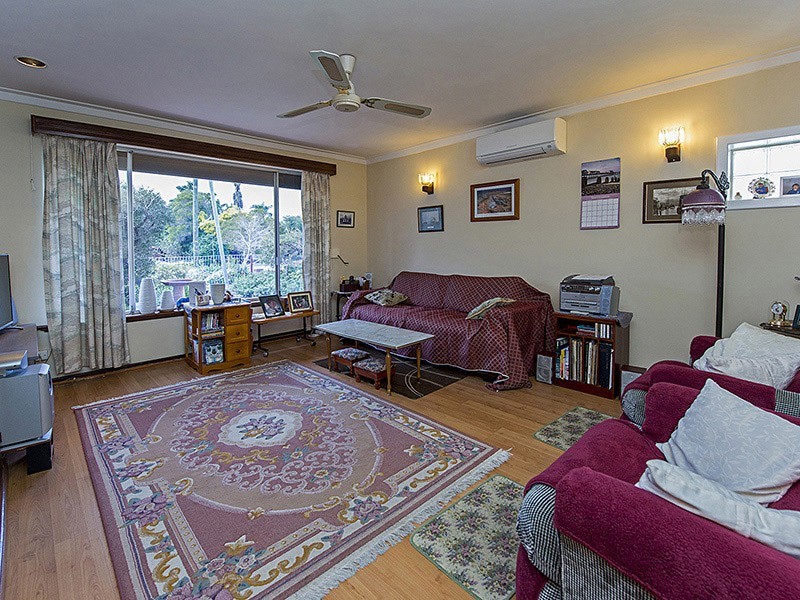 276 Knutsford Avenue, Kewdale WA 6105