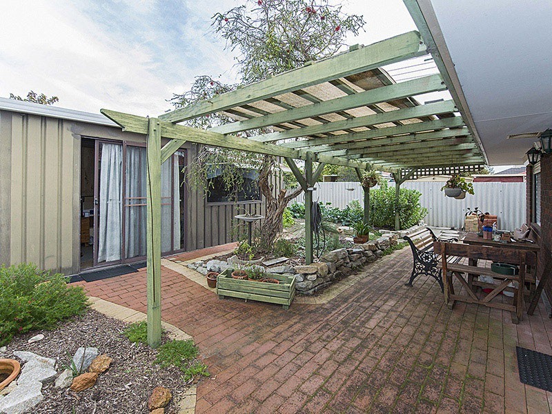 276 Knutsford Avenue, Kewdale WA 6105
