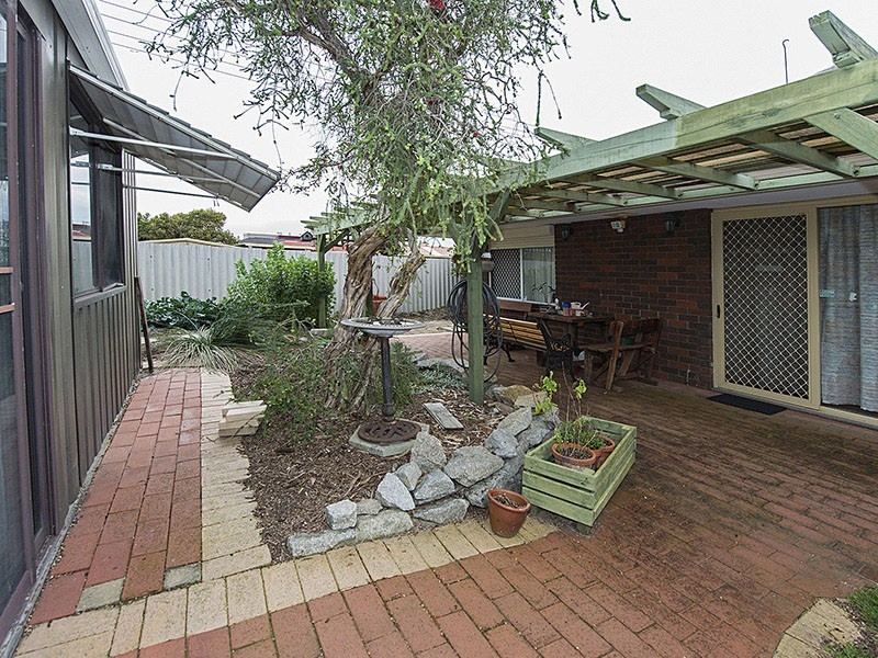 276 Knutsford Avenue, Kewdale WA 6105