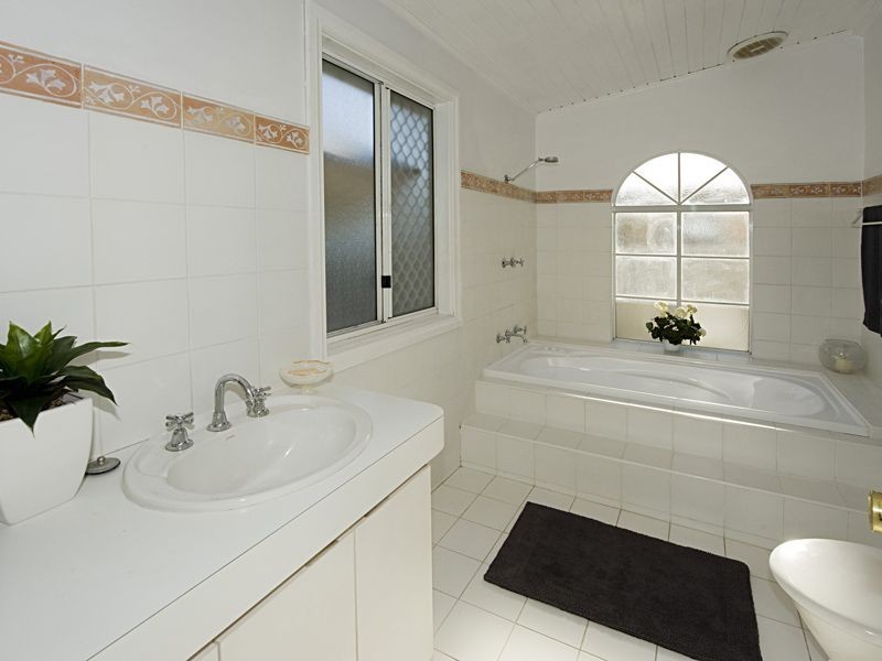 19 Rathay Street, Victoria Park WA 6100