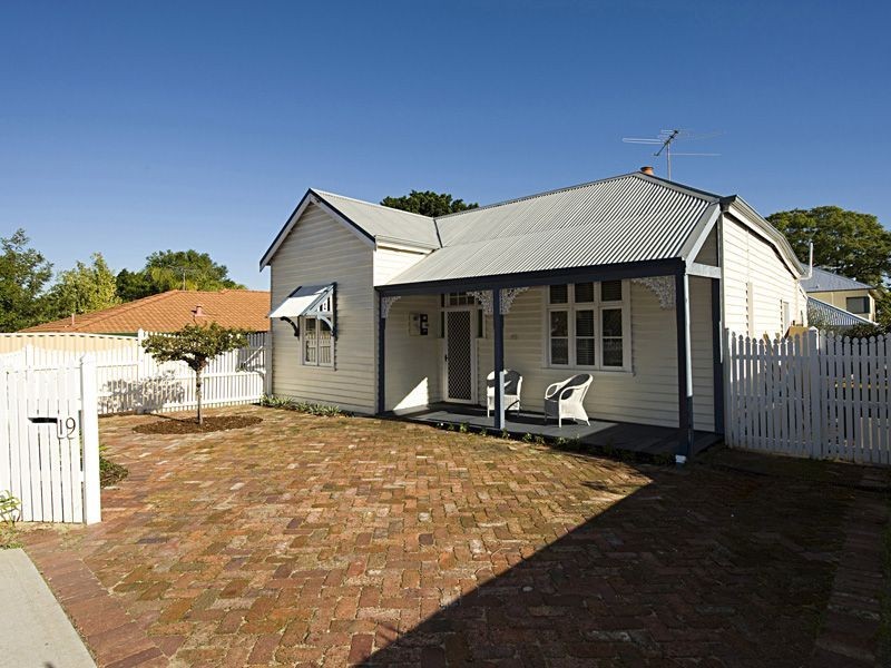 19 Rathay Street, Victoria Park WA 6100