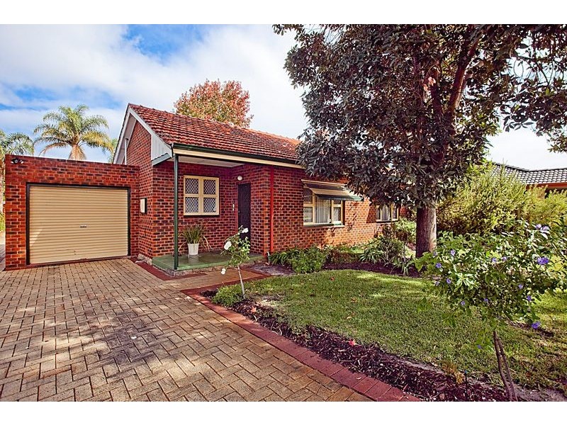 3 Boulder St, Bentley WA 6102