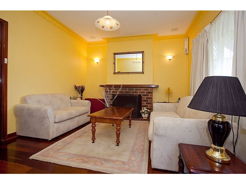 3 Boulder St, Bentley WA 6102